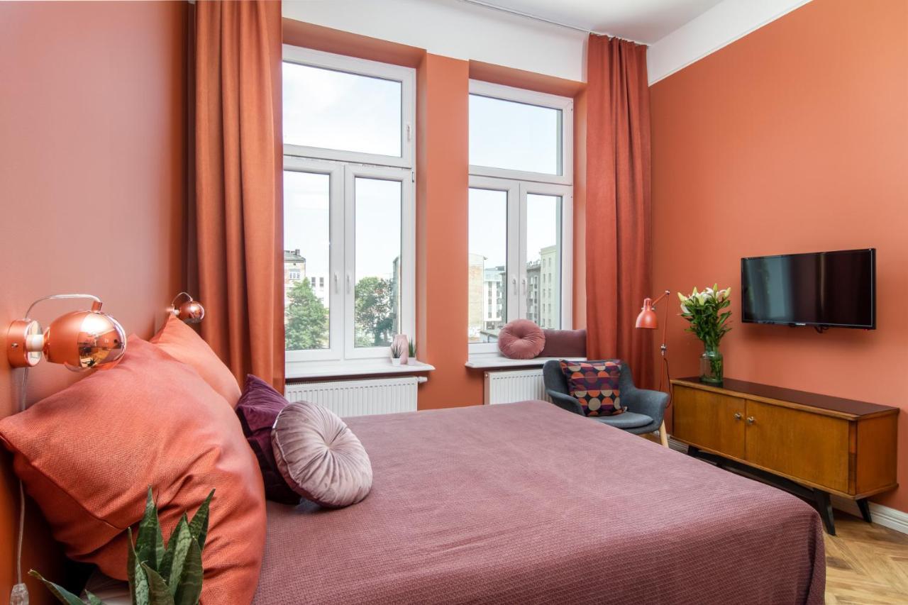 Barbacan Suites - Old Town Apartments - By Upstairs Краків Екстер'єр фото